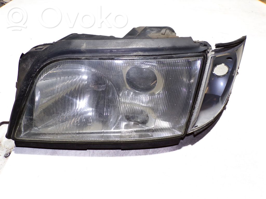 Audi A6 S6 C4 4A Scheinwerfer 