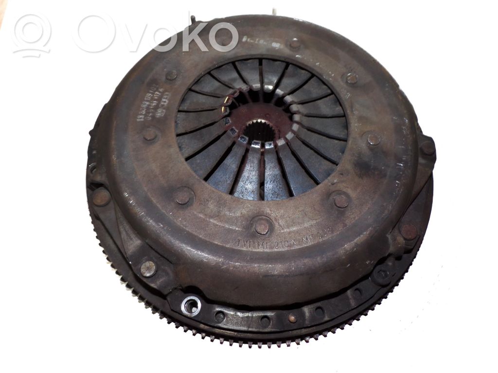 Audi 80 90 S2 B4 Sankabos komplektas 