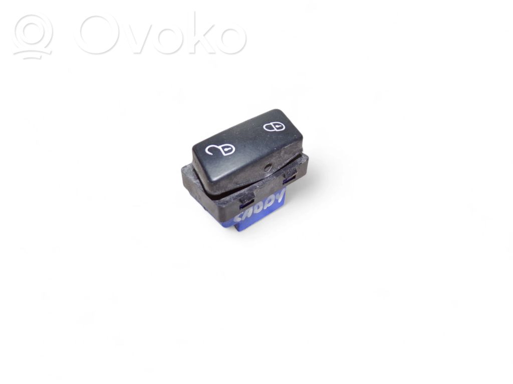 Volkswagen Caddy Central locking switch button 