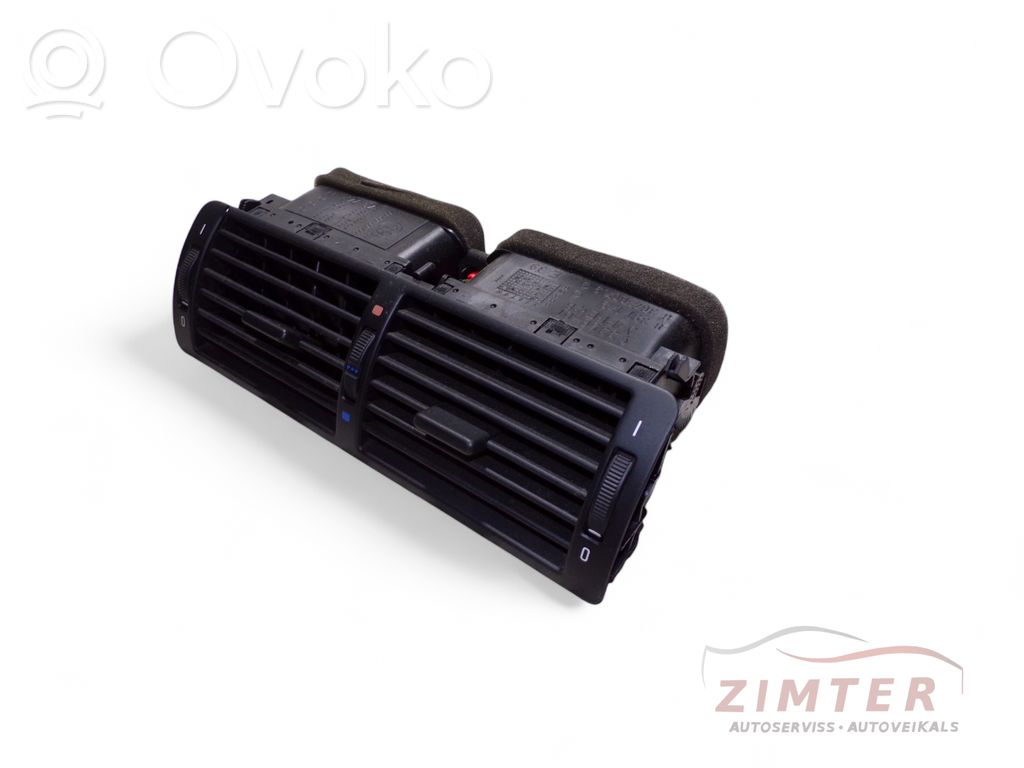 BMW 5 E39 Centrālais gaisa ventilācijas režģis 