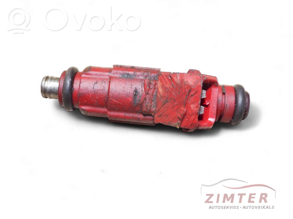 Volvo V70 Wtryskiwacz paliwa 