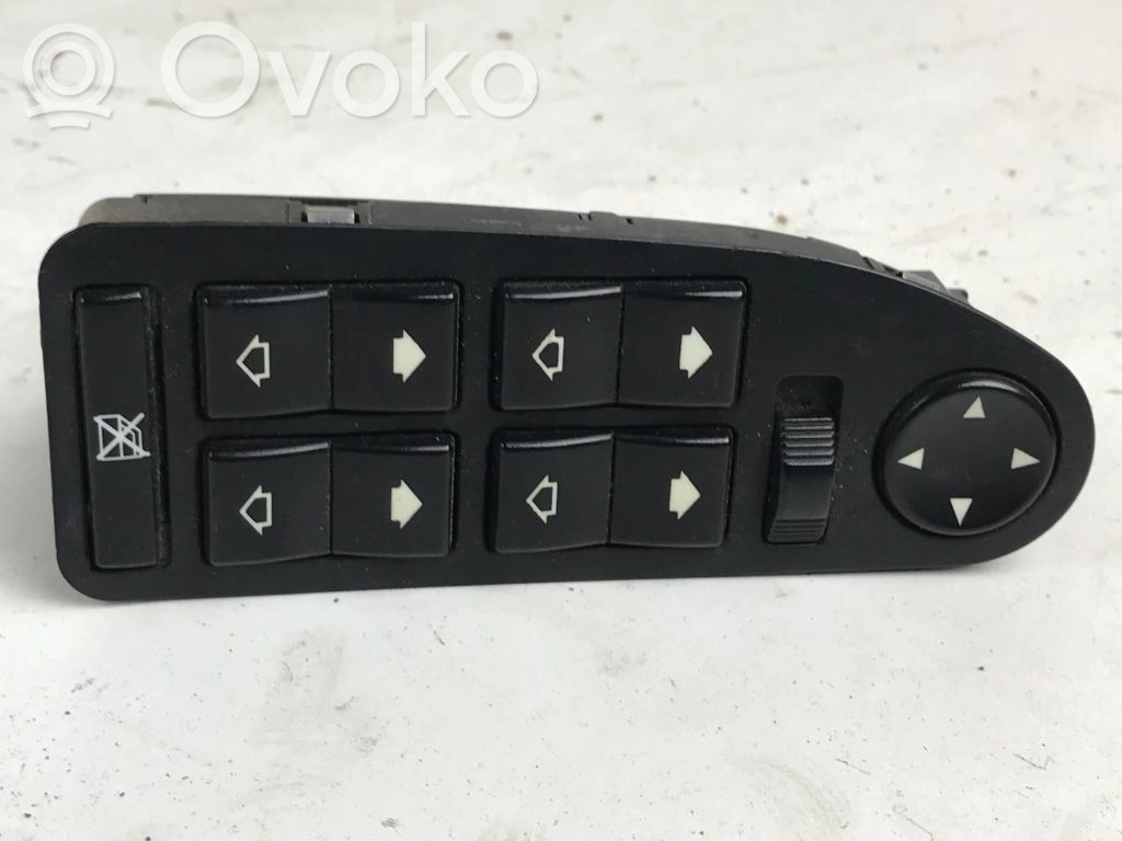 Electric window control switch   8380646,327325,9850