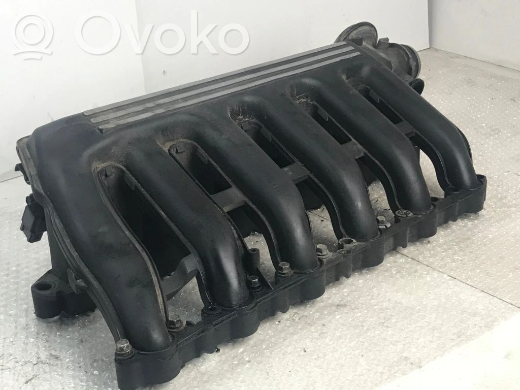 BMW 5 E39 Kolektorius įsiurbimo 