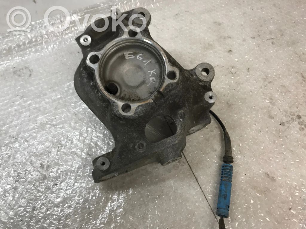 BMW 5 E60 E61 Priekšējā riteņa rumbas vārpstas šarnīrs (stupica, capfa) 