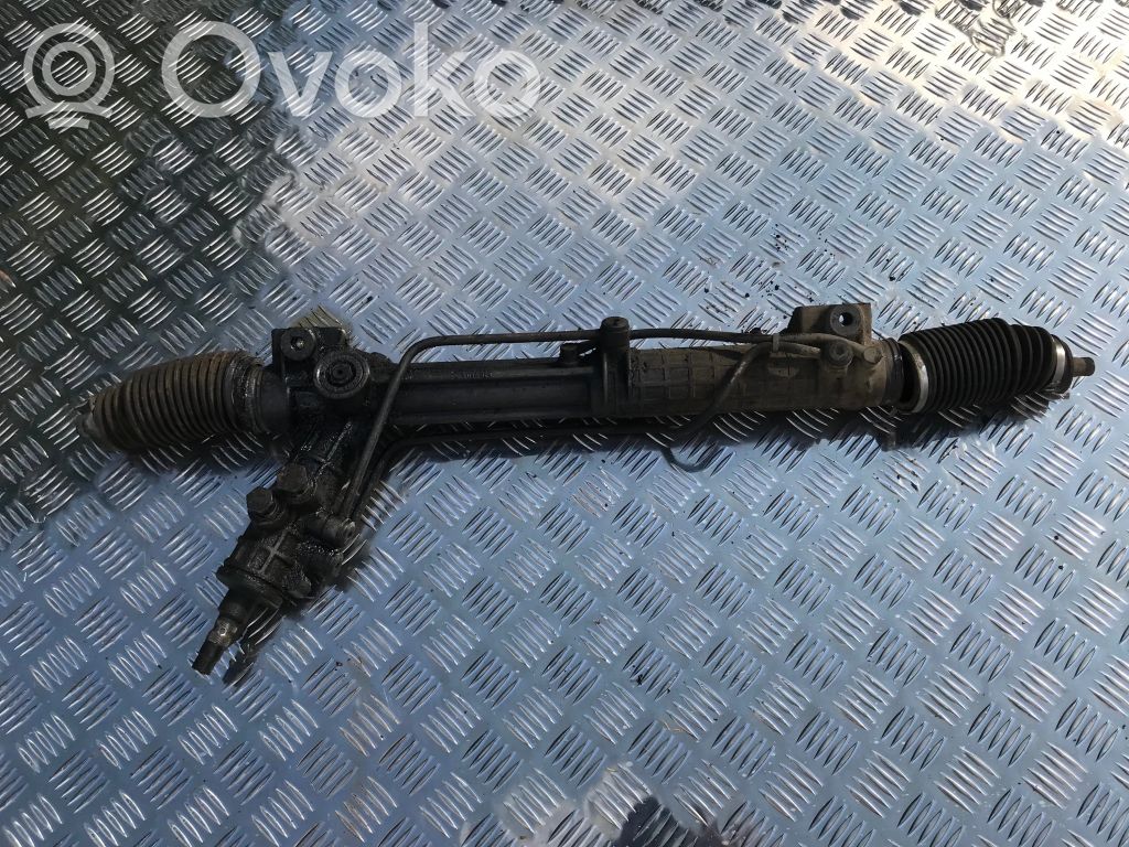 BMW 5 E39 Vairo kolonėle 
