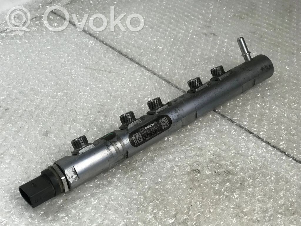BMW 5 E60 E61 Kraftstoffverteiler Einspritzleiste Verteilerrohr 
