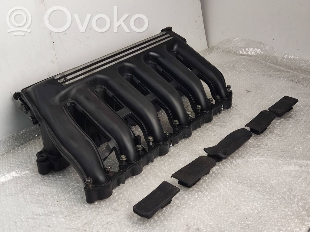 BMW 5 E39 Intake manifold 