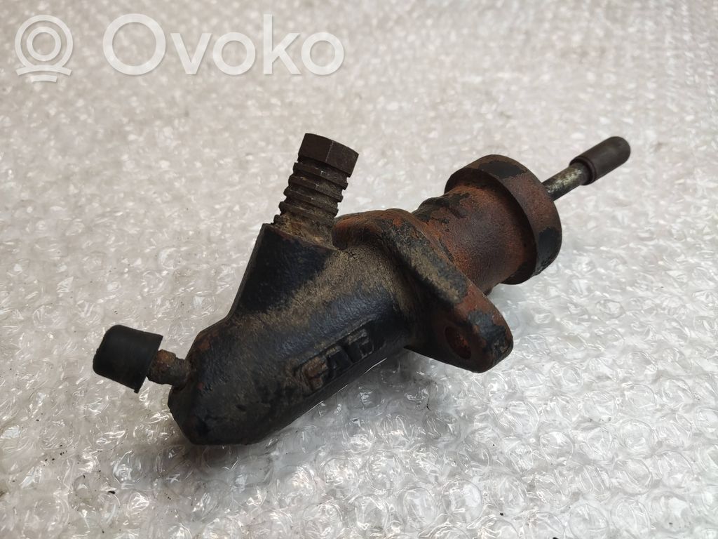 BMW 5 E39 Cilindro de embrague hidráulico 