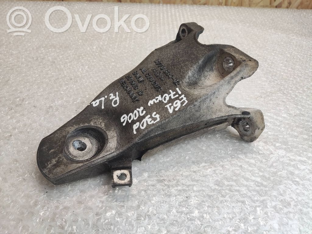 BMW 5 E60 E61 Engine mounting bracket 