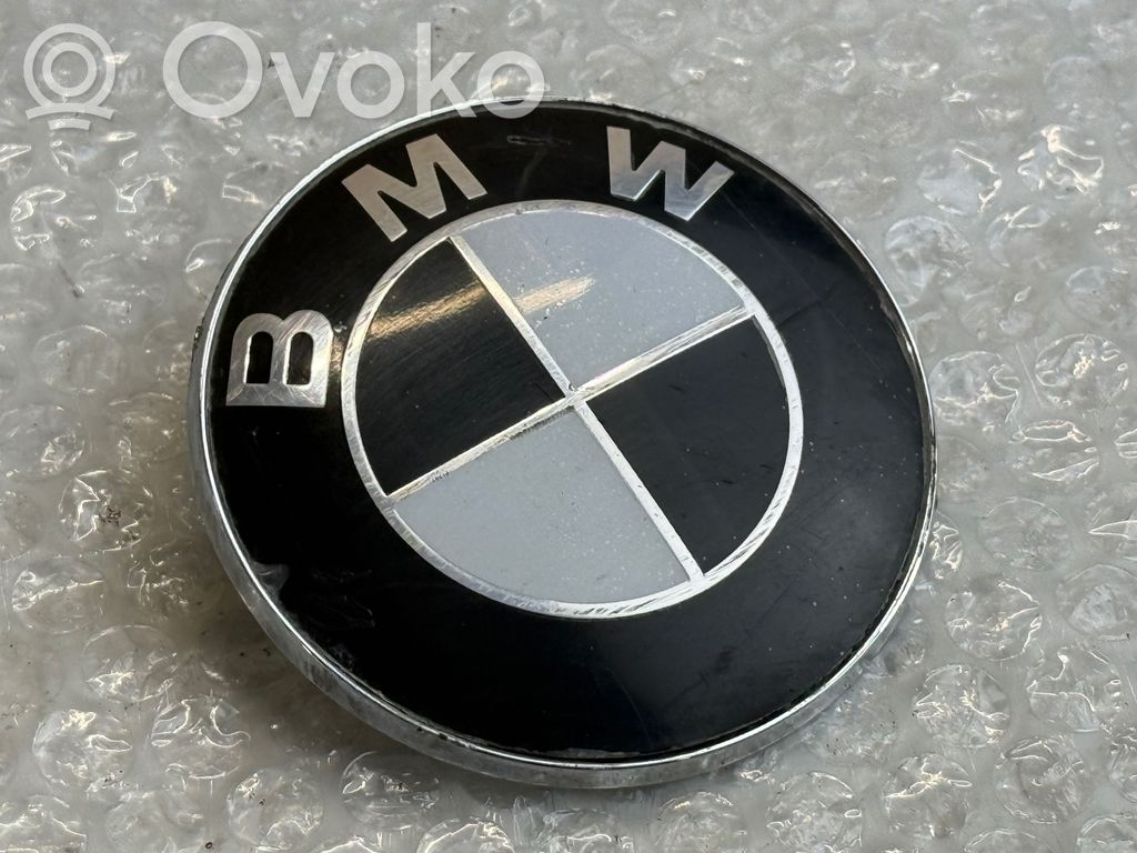 BMW 5 E39 Gamintojo ženkliukas 