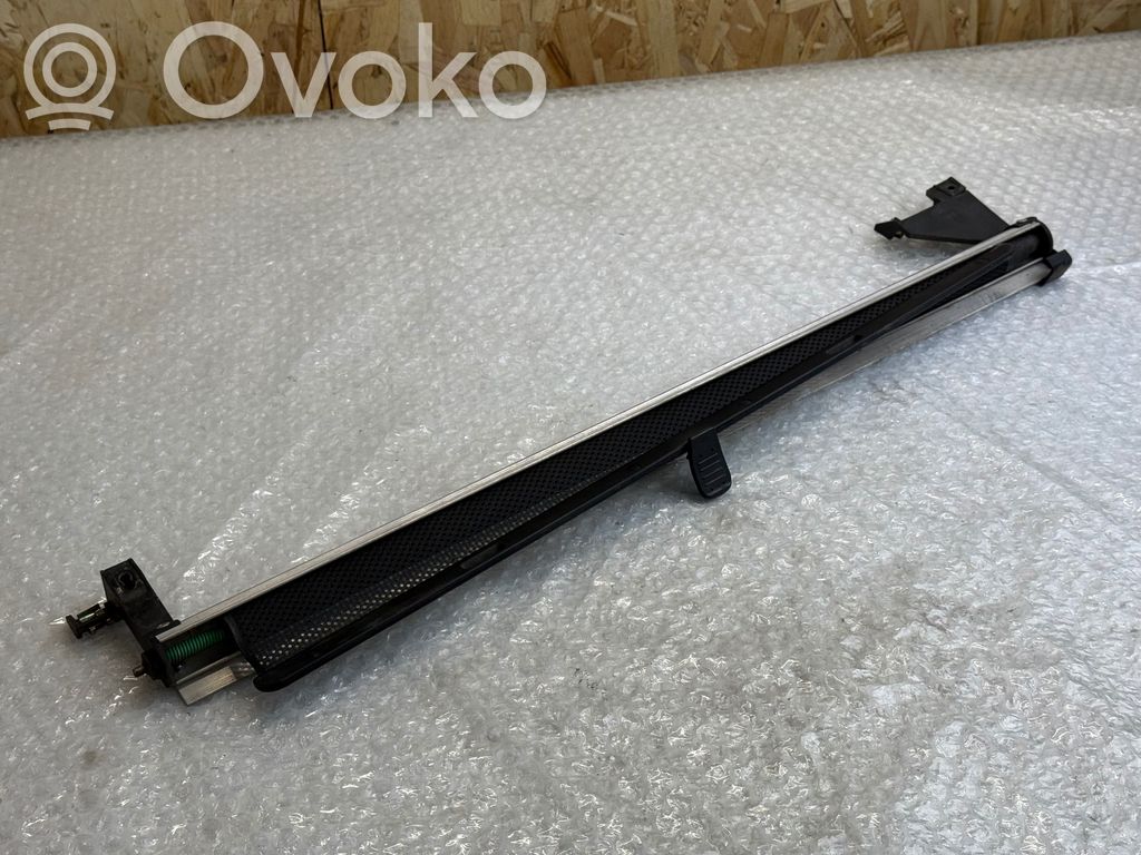 BMW 5 E39 Galinė lango užuolaidėlė 
