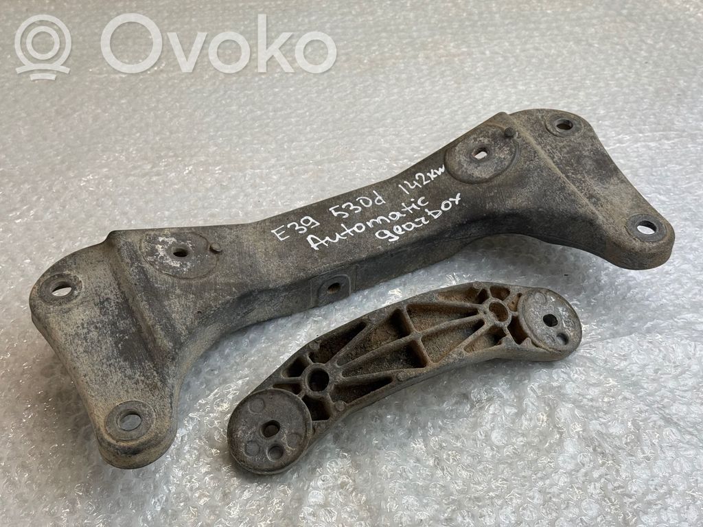 BMW 5 E39 Gearbox mounting bracket 