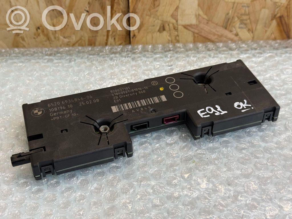 BMW 3 E90 E91 Antenos stiprintuvas 