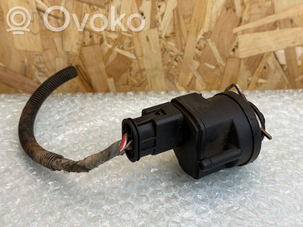BMW 5 E60 E61 Fuel filter heater 