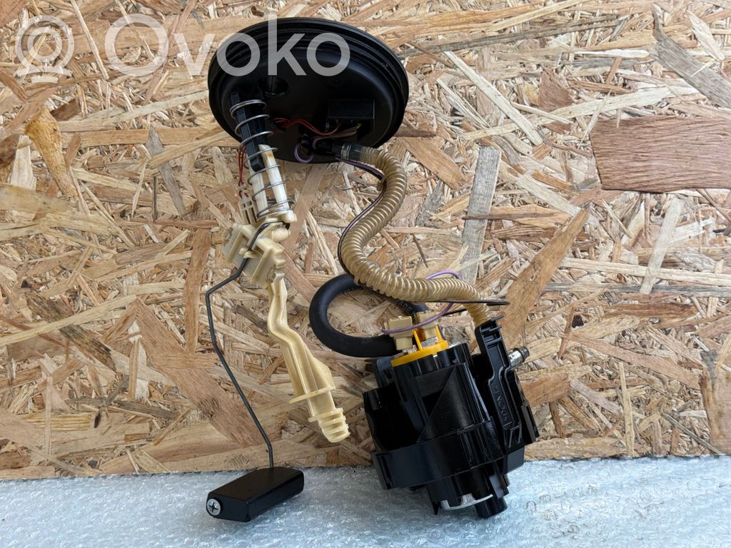 Bomba interna de combustible   1182954