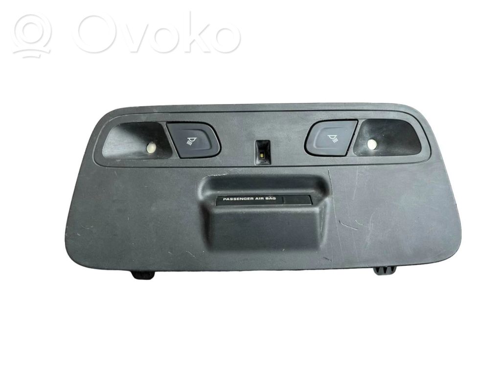 Chevrolet Camaro Front seat light 
