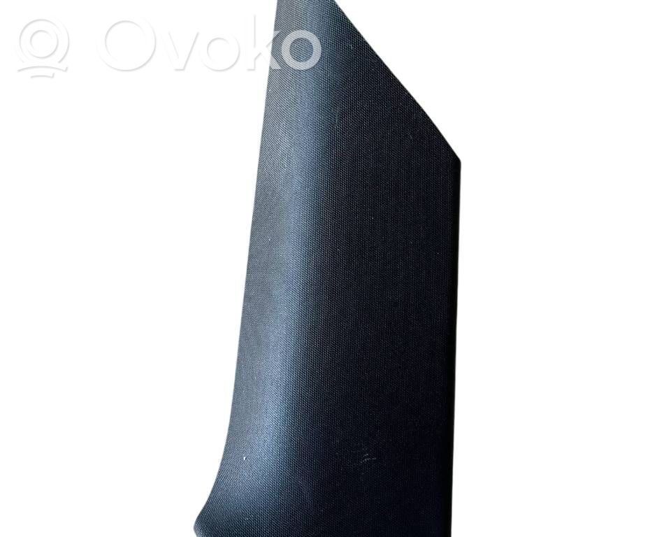 Dodge Challenger (C) pillar trim 