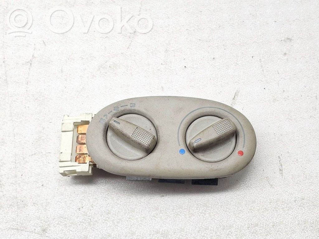 Climate control unit   7M0959531