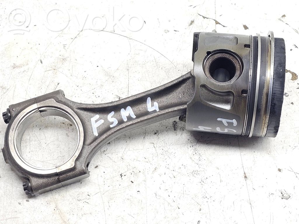 Piston with connecting rod   C26A32401,28LS1