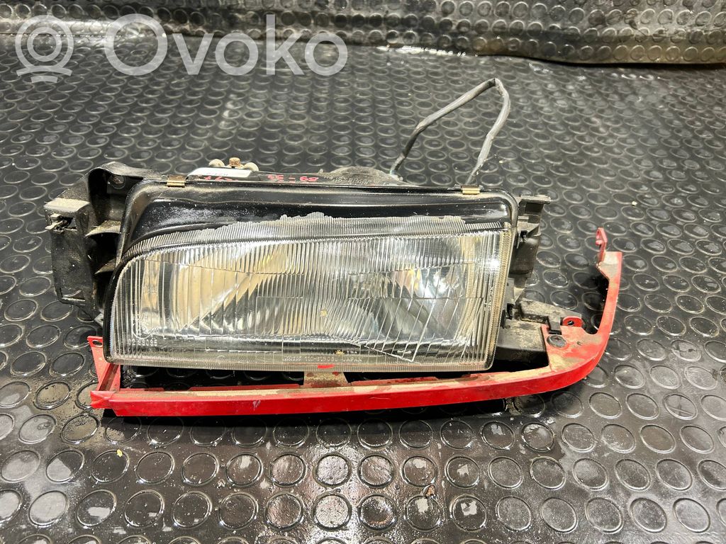 Mazda 323 Lampa przednia 