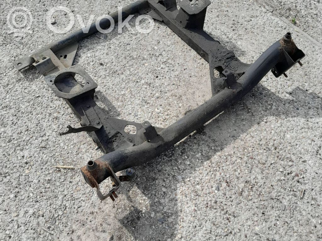 Priekinis traversas   2121644