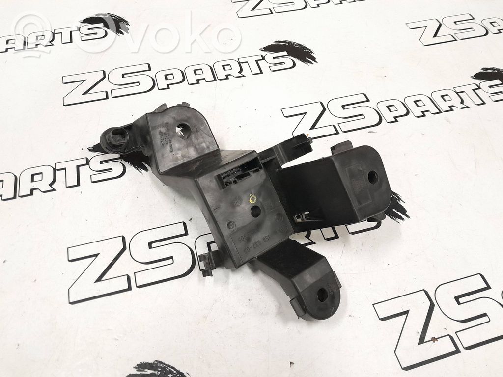BMW 5 E60 E61 Aizmugures spuldzes vāka turētājs 