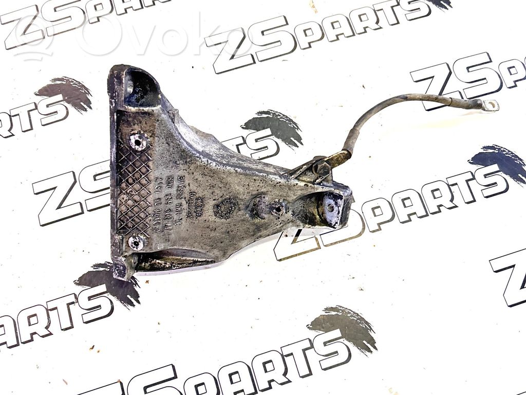 Volkswagen PASSAT B5.5 Engine mounting bracket 