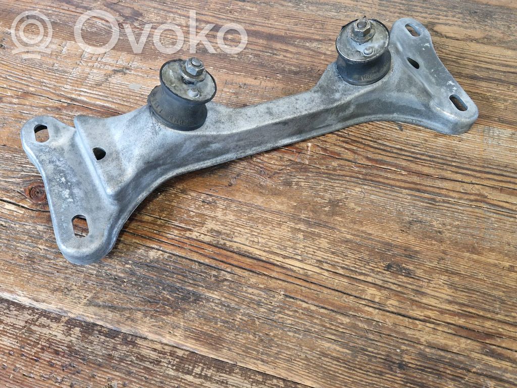 BMW 3 E46 Gearbox mounting bracket 