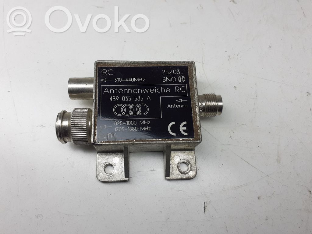 Audi A6 S6 C5 4B Antenos stiprintuvas 