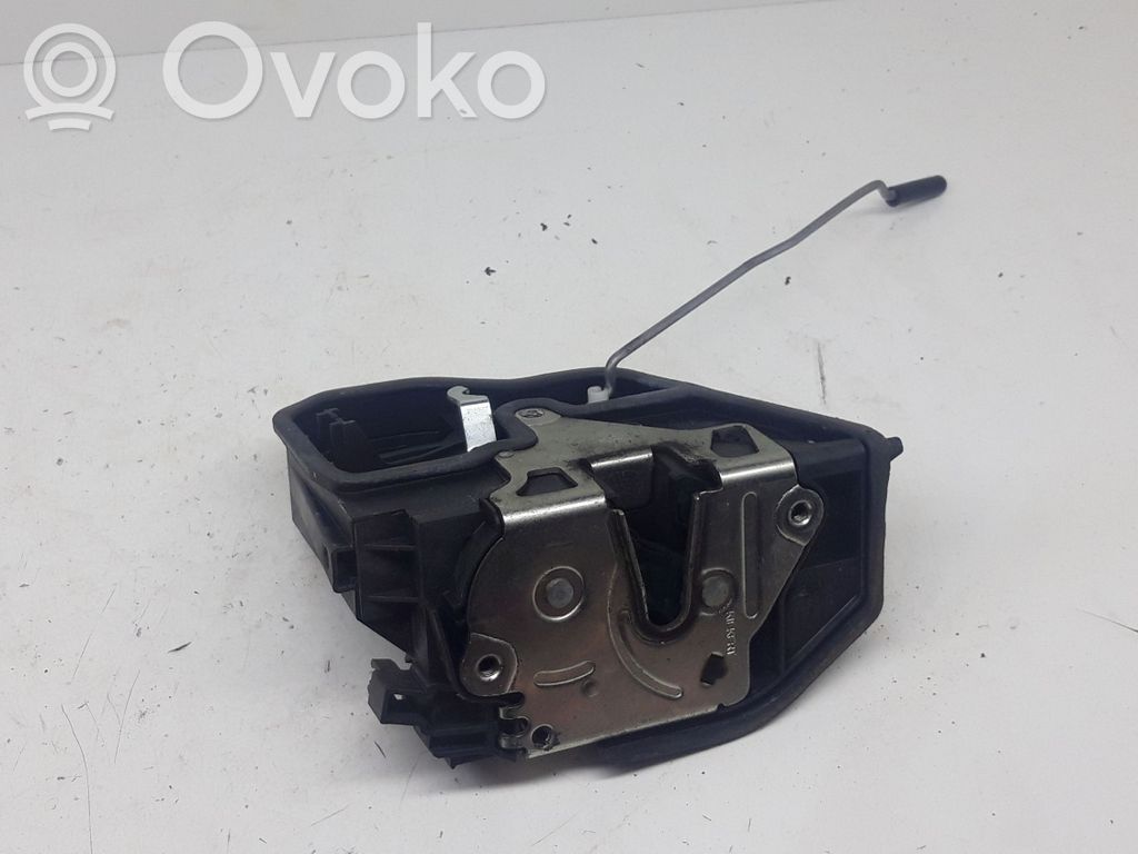 Front door lock   7167066