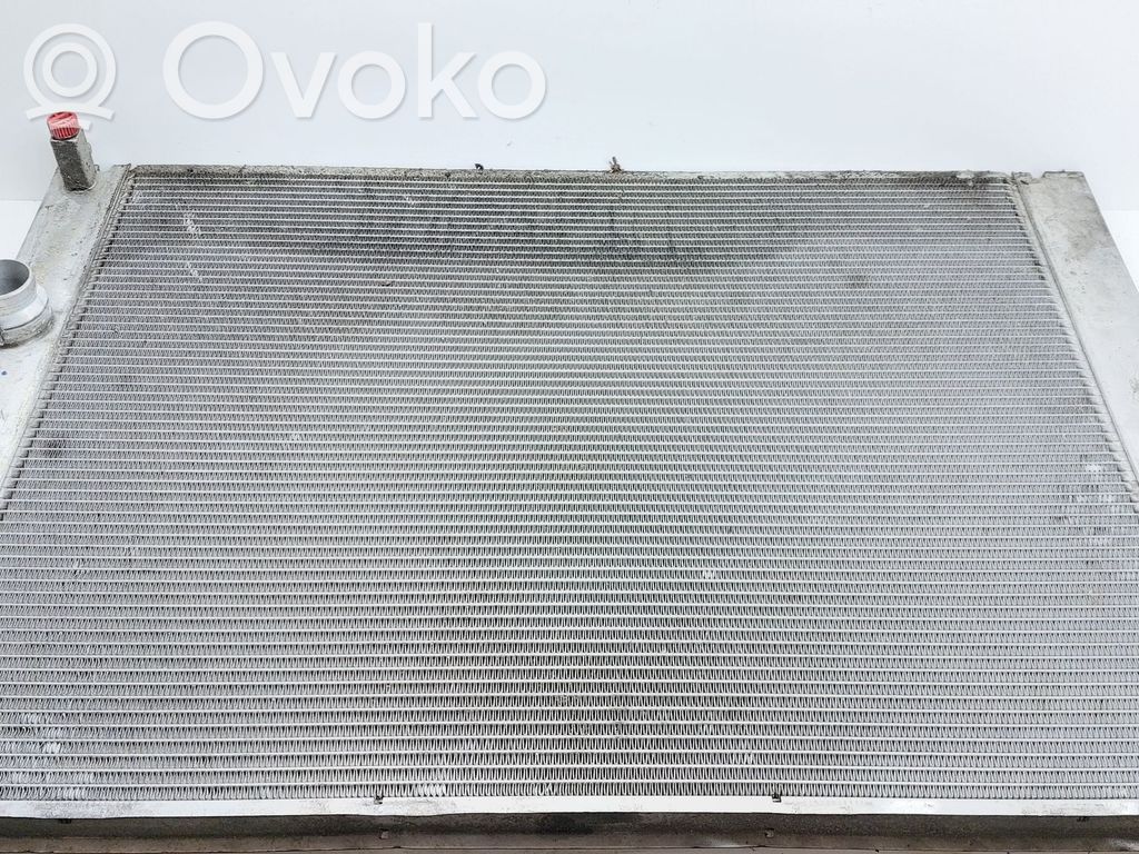 BMW 5 E60 E61 Aušinimo skysčio radiatorius 