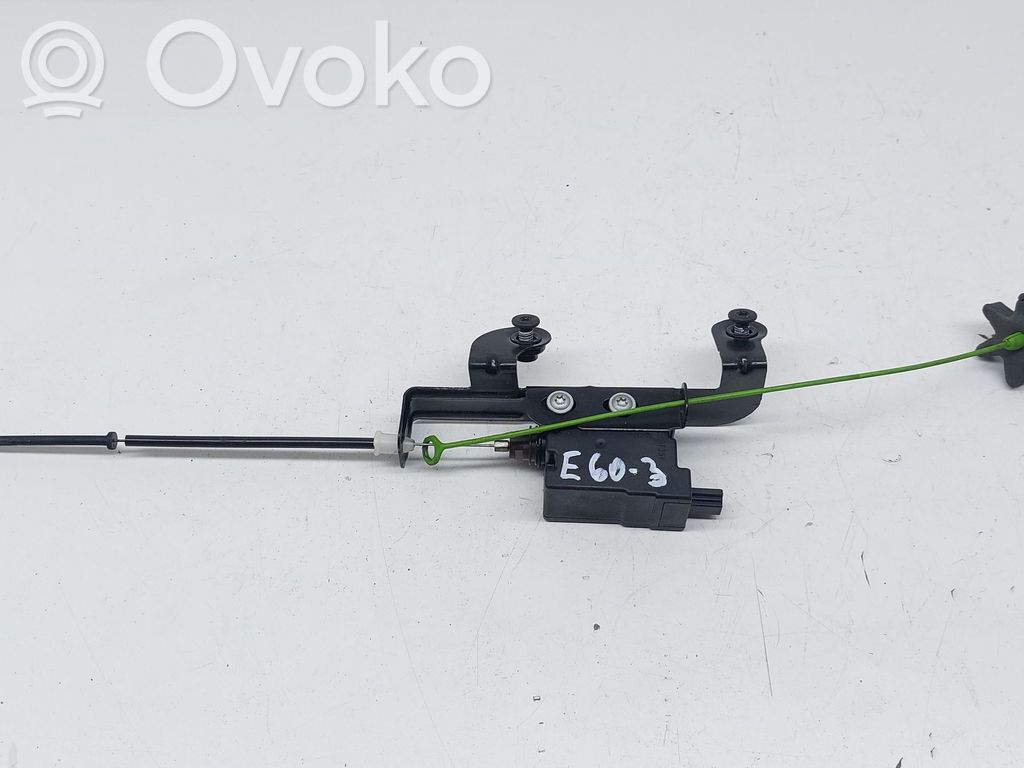 BMW 5 E60 E61 Polttoainetankin korkin lukon moottori 