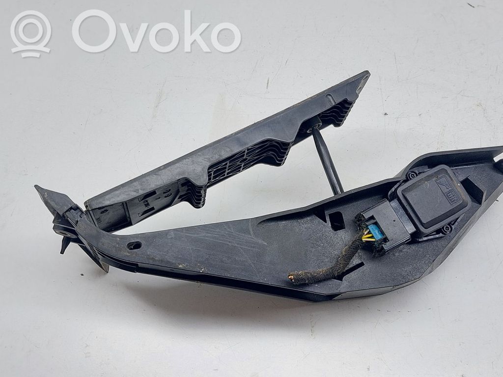 BMW 3 E90 E91 Accelerator throttle pedal 