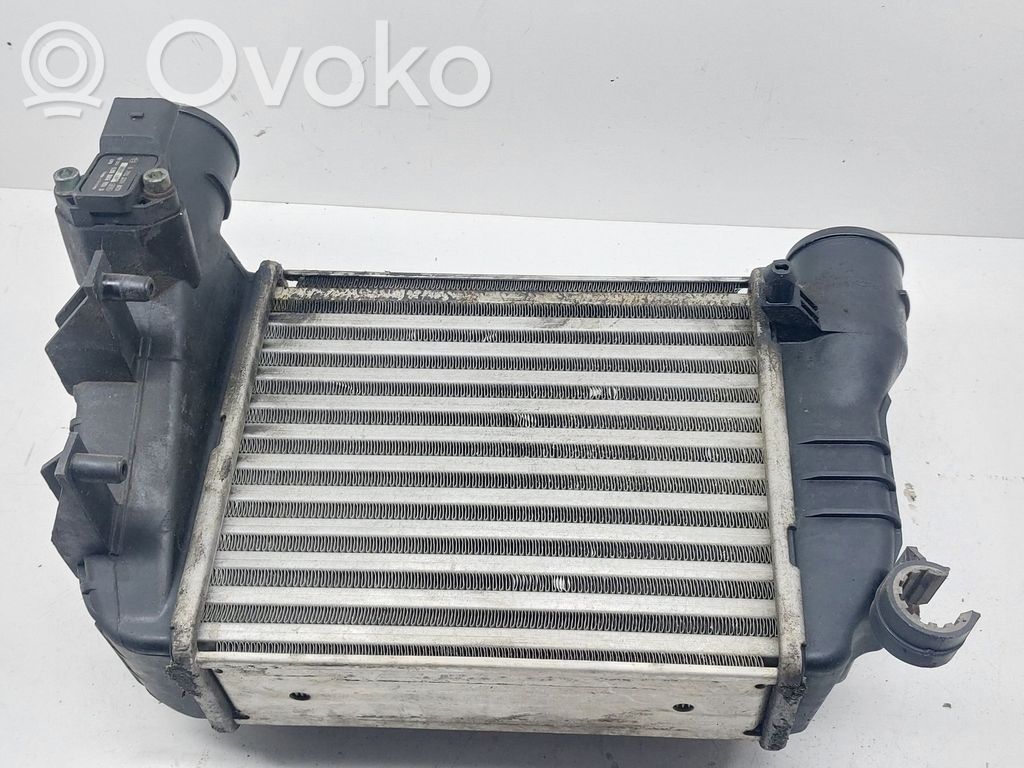 Audi A4 S4 B6 8E 8H Radiador intercooler 