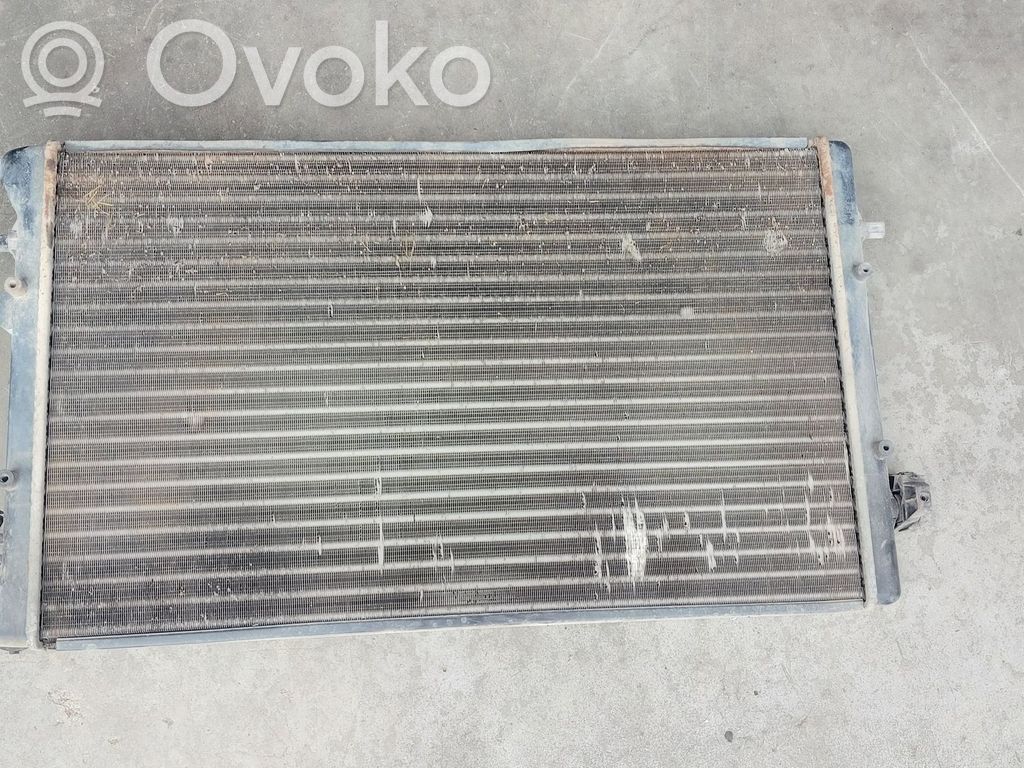 Coolant radiator