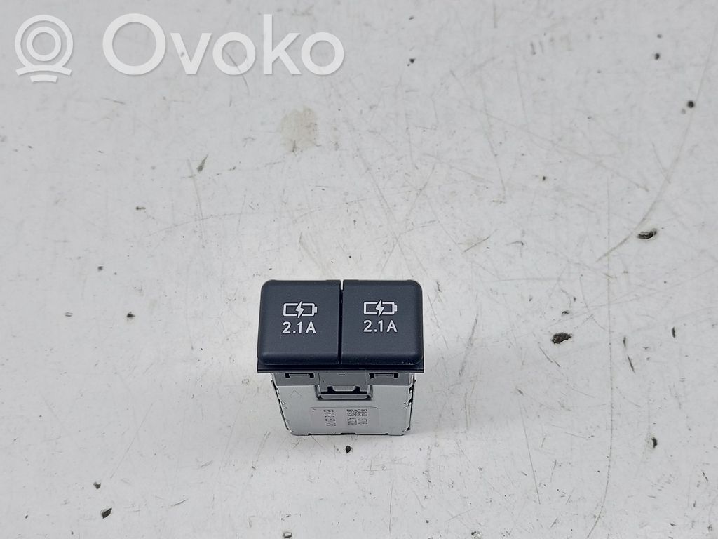 USB socket connector   8553250020