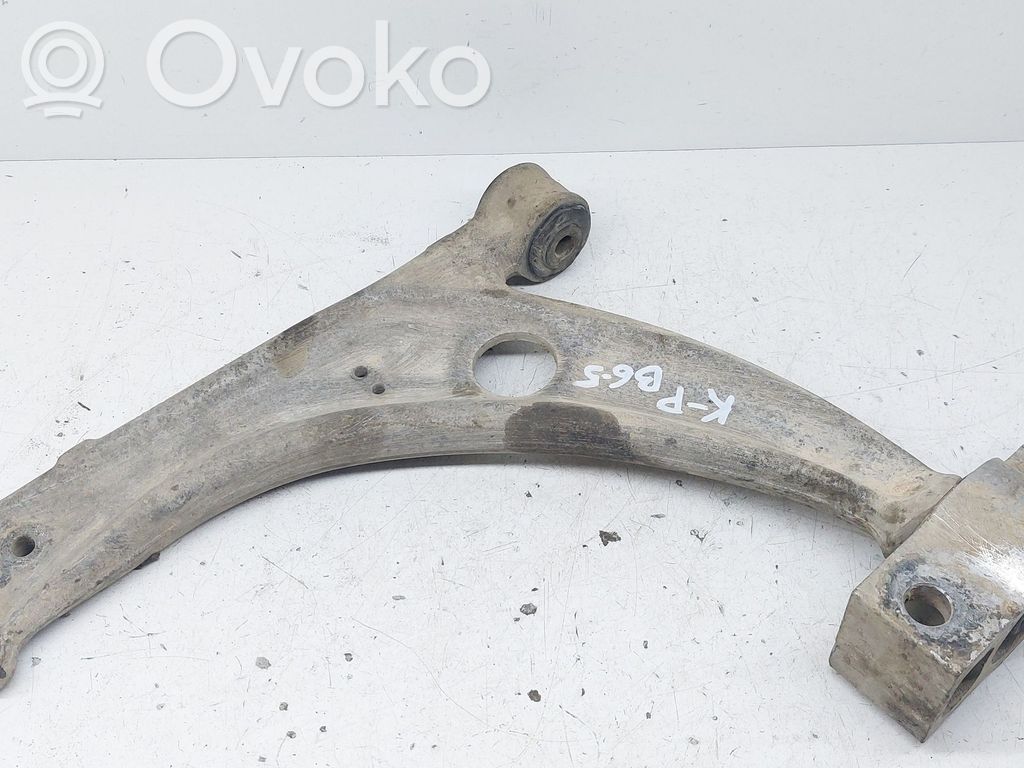 Volkswagen PASSAT B6 Querlenker Achsschenkel vorne 