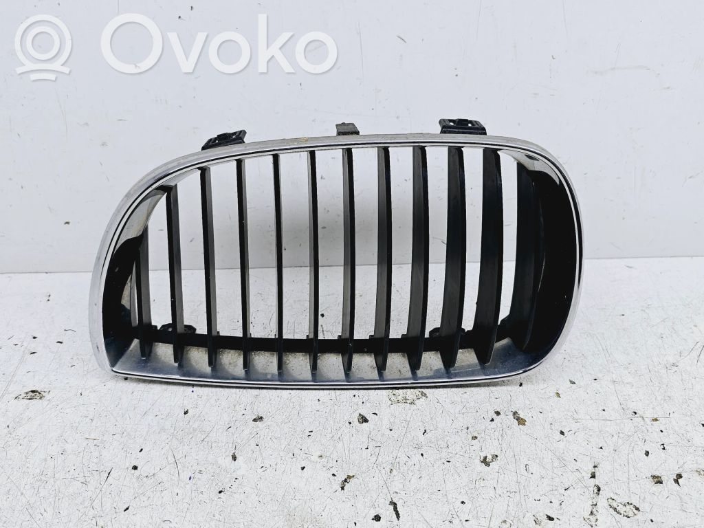 BMW 1 E81 E87 Front bumper upper radiator grill 