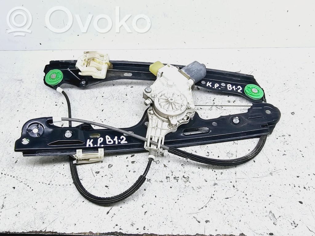 BMW 1 E81 E87 Front door window regulator with motor 