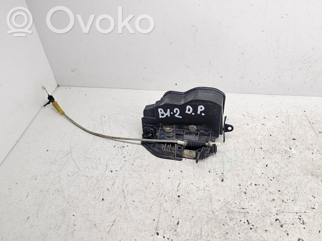 BMW 1 E81 E87 Priekšpusē slēdzene 