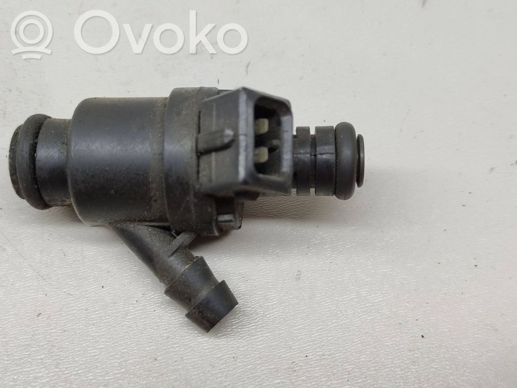 BMW 3 E46 Fuel injector 