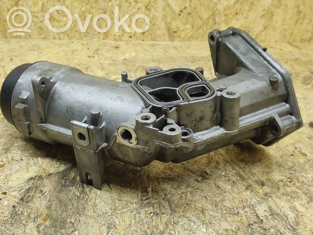 BMW 1 E81 E87 Oil filter cover 