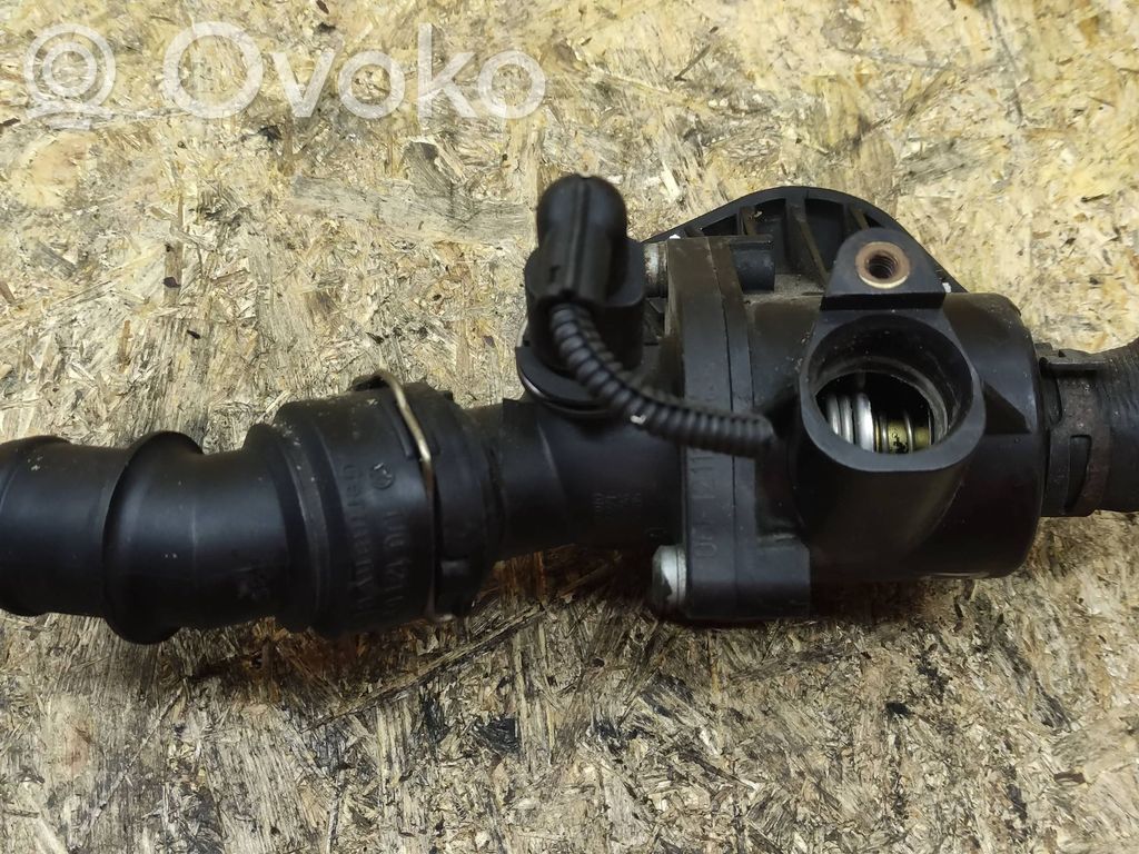 Audi A3 S3 8P Termostat/carcasă termostat 