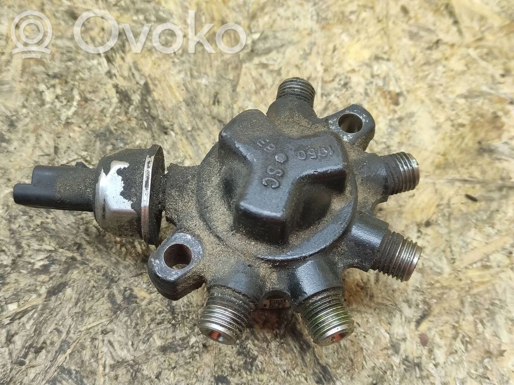 Ford Focus Fuel distributor 