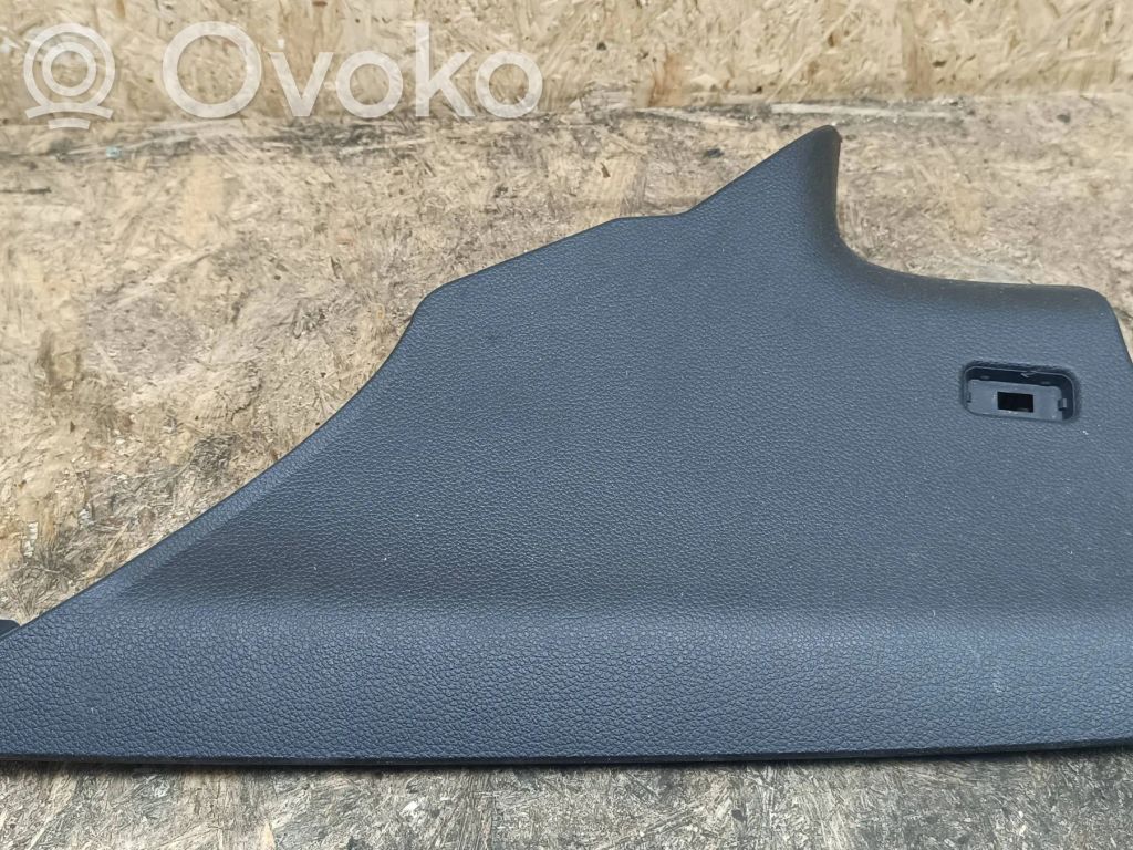BMW 1 E82 E88 (C) pillar trim 