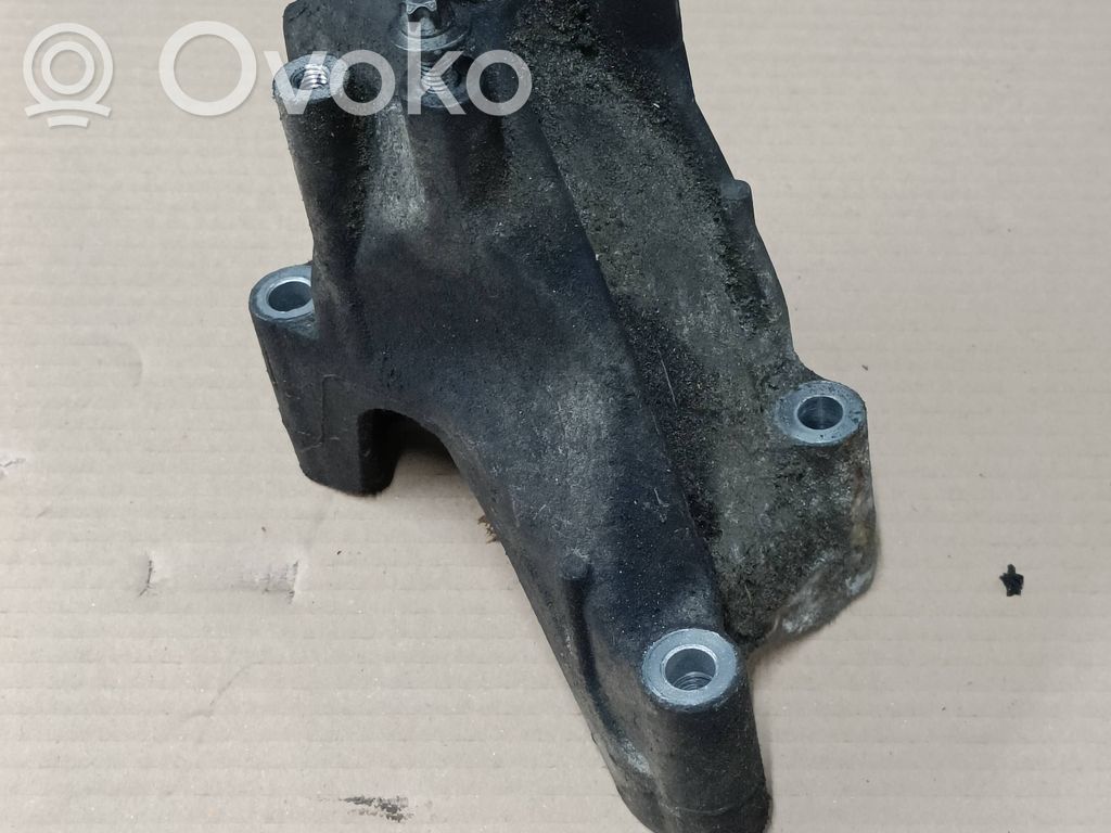 Volkswagen Crafter Engine mounting bracket 