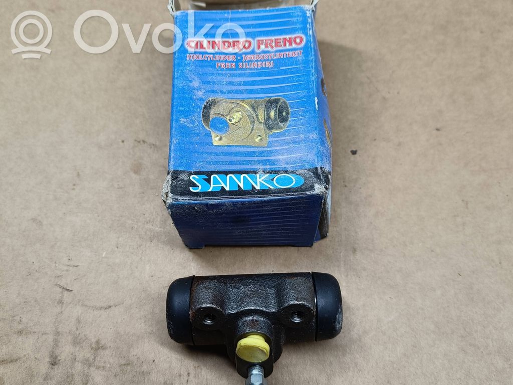Tylny cylinder hamulcowy   C11347,130813091510,440262
