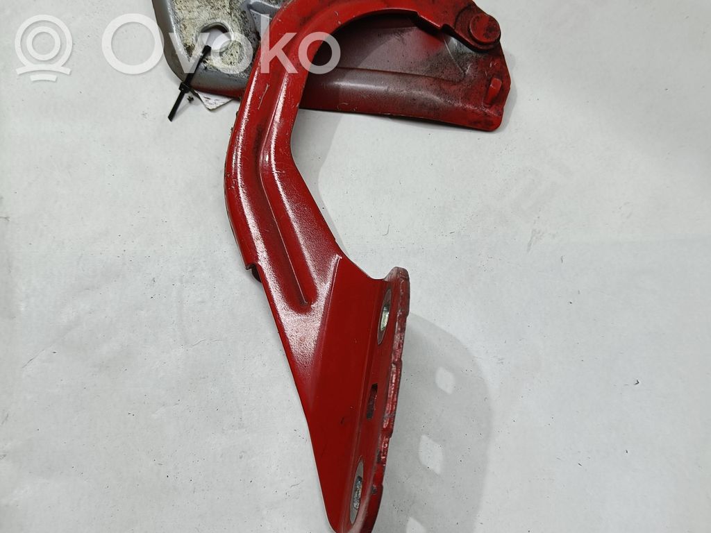 Ford Focus Dzinēja pārsega eņģe (-es) 