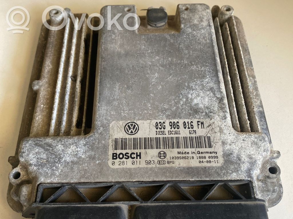 Volkswagen Golf V Engine control unit/module 