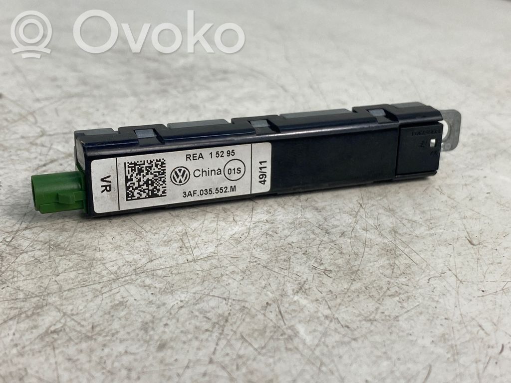 Volkswagen PASSAT B7 Amplificatore antenna 